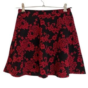 UltraFlirt Women’s Black/Red Holiday Floral Skater Skirt [US S]